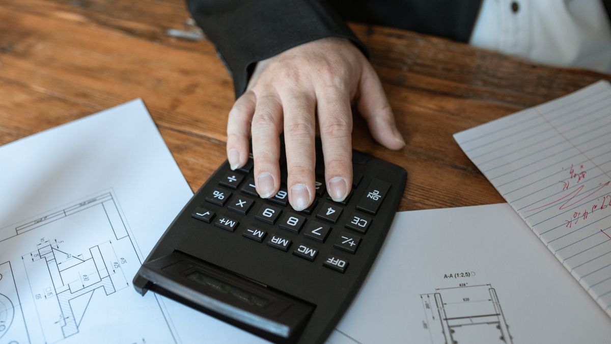 税理士の開業で最初の顧問先はどこから来るか。費用と1年目の数字